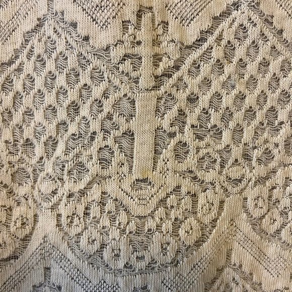 Le Lis Lace Overlay Sweatshirt Size L - Picture 3 of 5